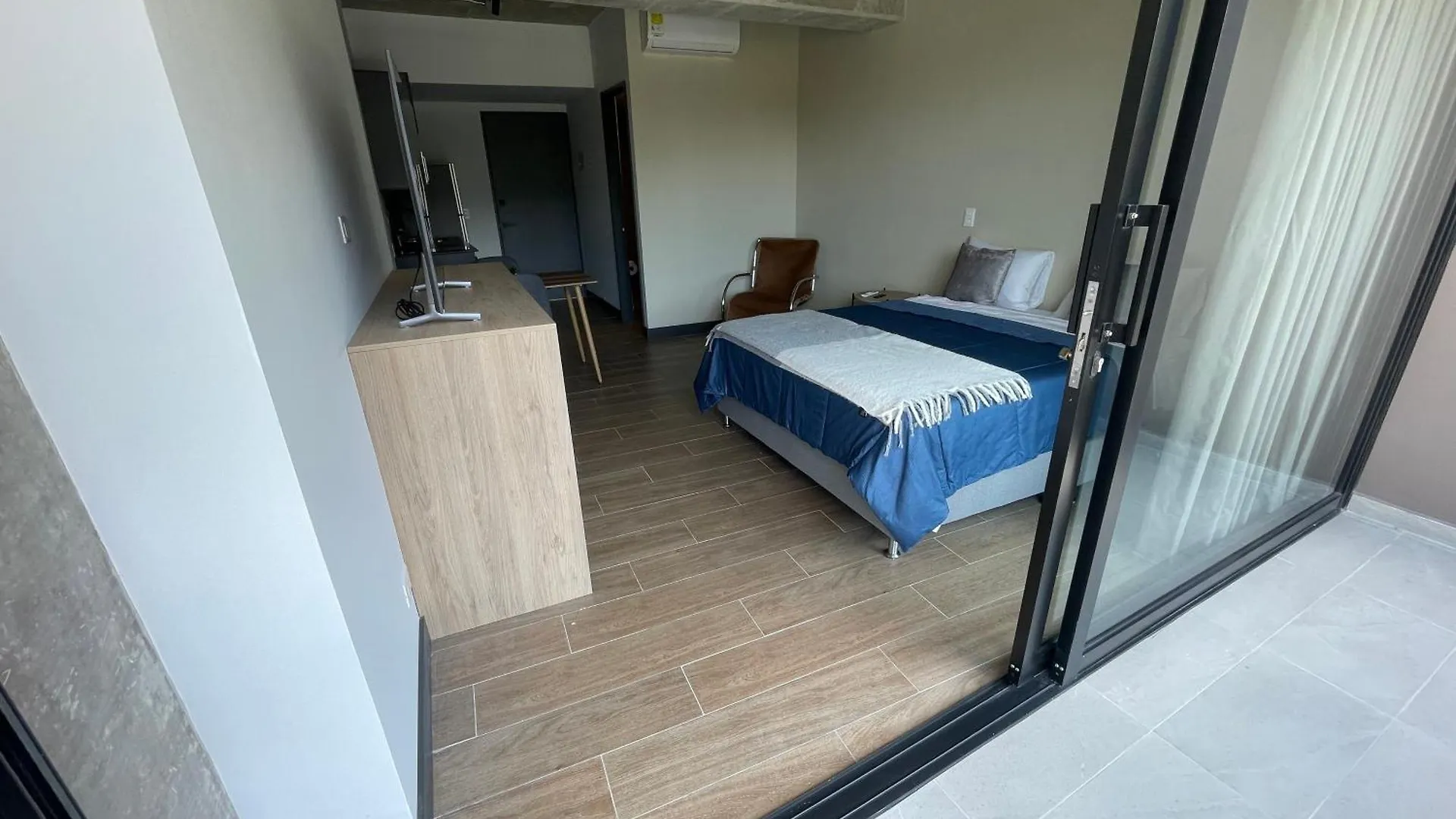 Apartamento Con Vista Y Aire Acondicionado Cerca A El Tesoro Medellín 0*,  Colômbia